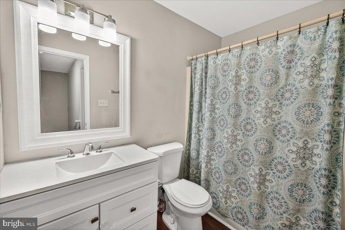 2219 Waller House Court photo 15