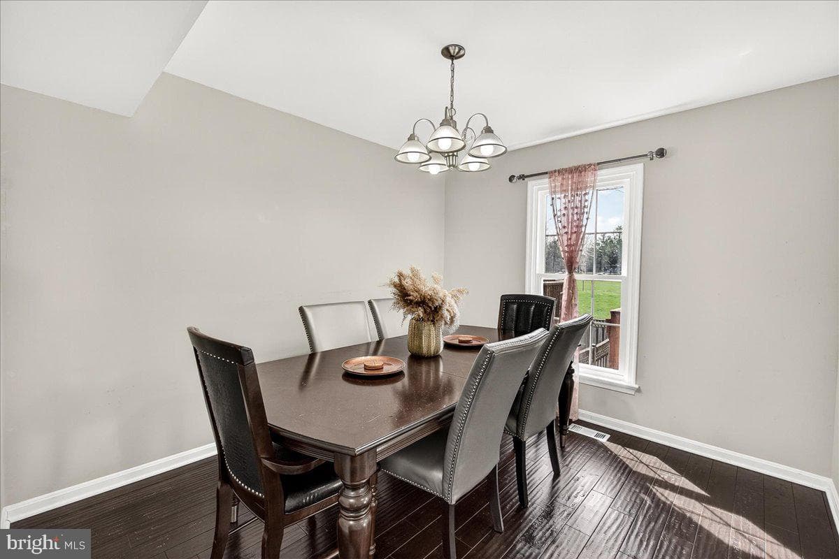 2219 Waller House Court photo 7
