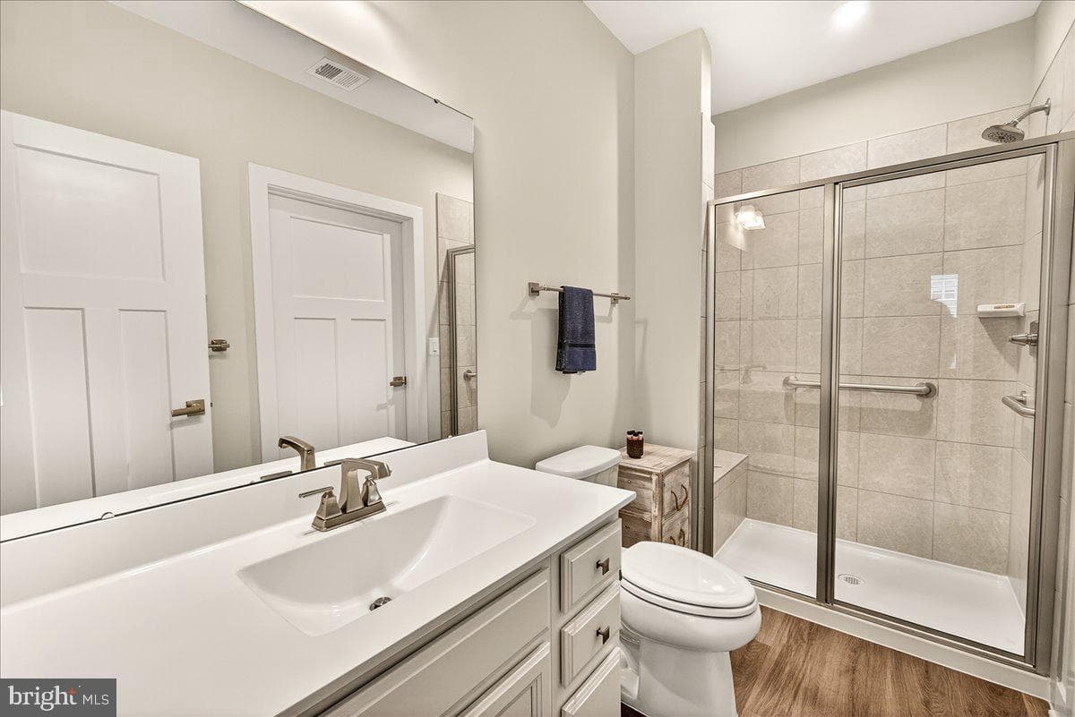 3422 Angelica Way #204 photo 17