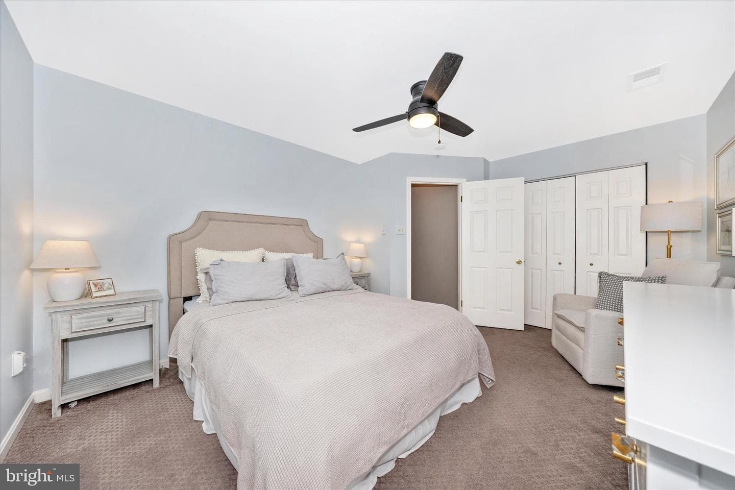 10739 Lake Point Court photo 32
