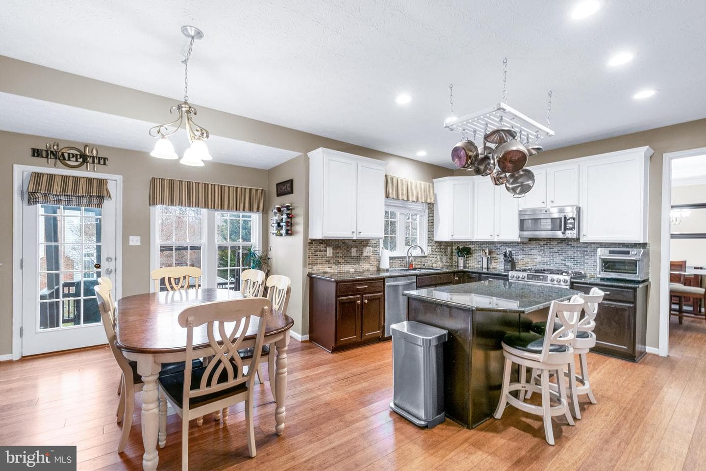 6460 Forest Hills Court photo 8