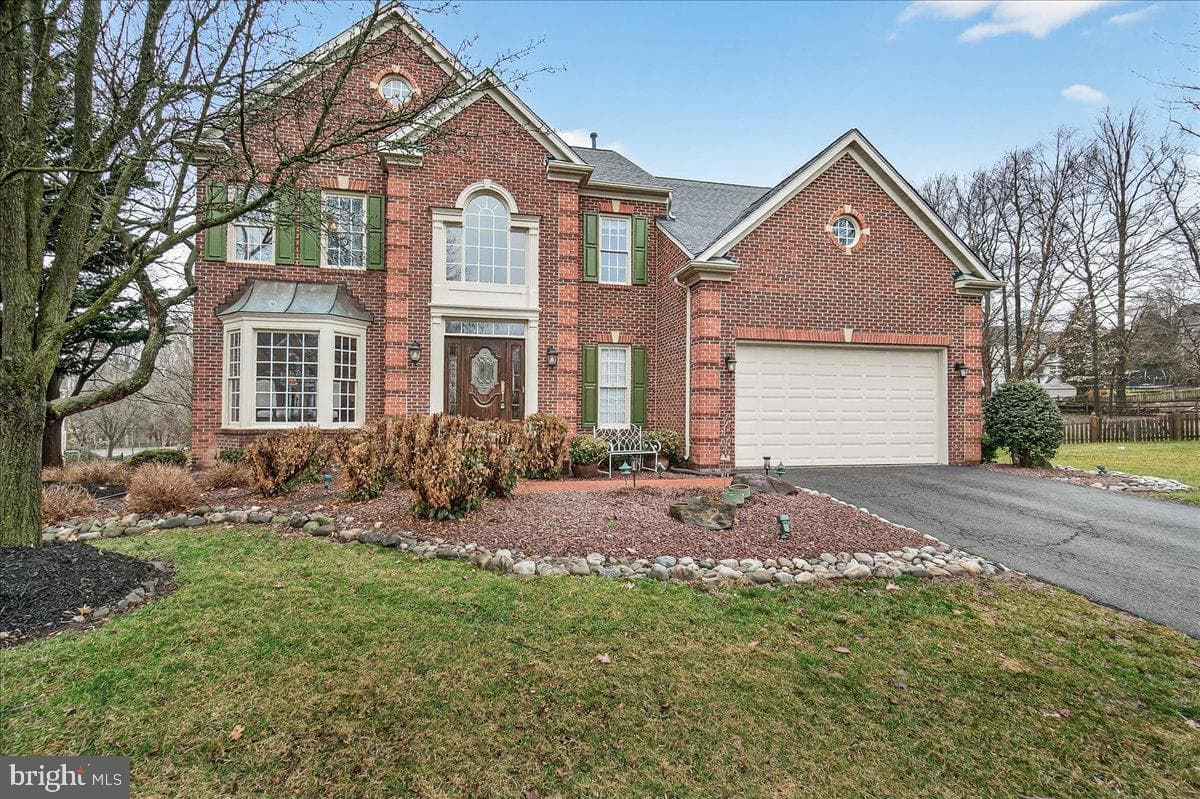 6434 Bellevue Place photo 3