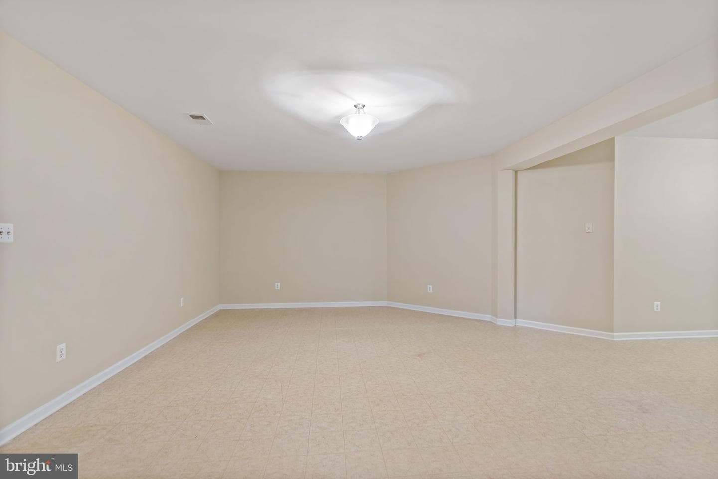 1501 Mohican Court photo 85