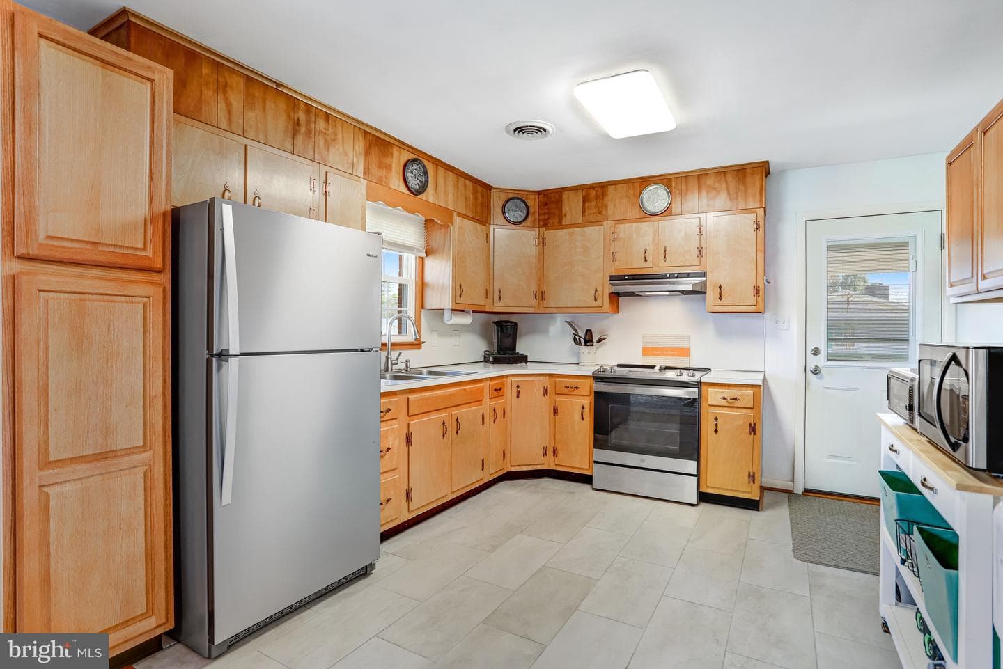 7951 Yellow Springs Road photo 4