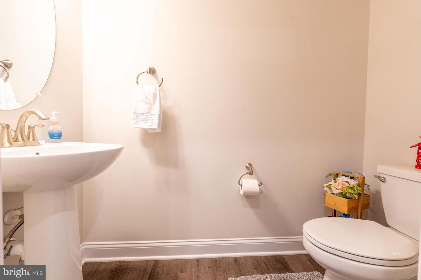 7070 Executive Way photo 14