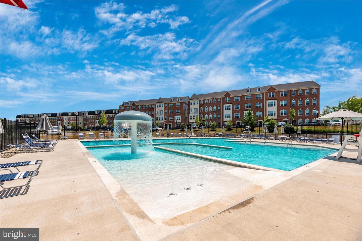 7070 Executive Way photo 41