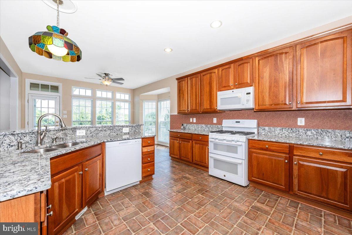 7 Afton Court photo 28