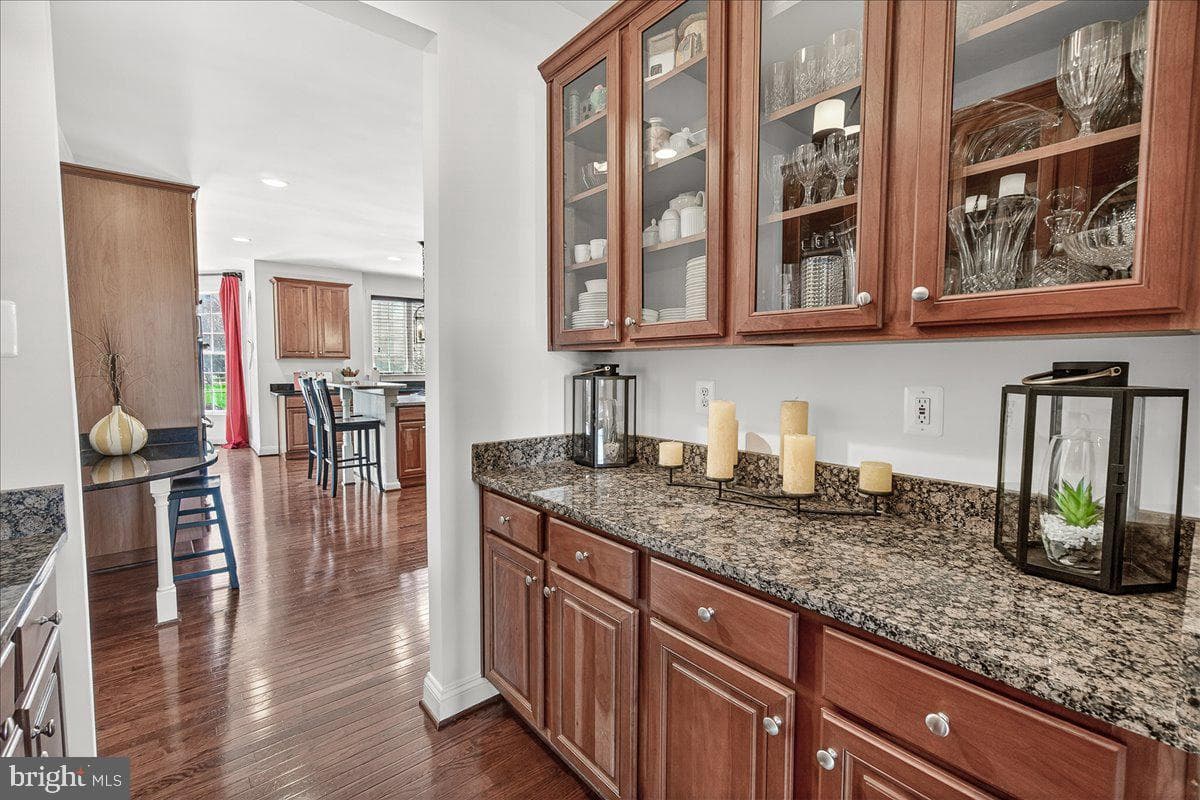 411 William Plummer Street photo 11