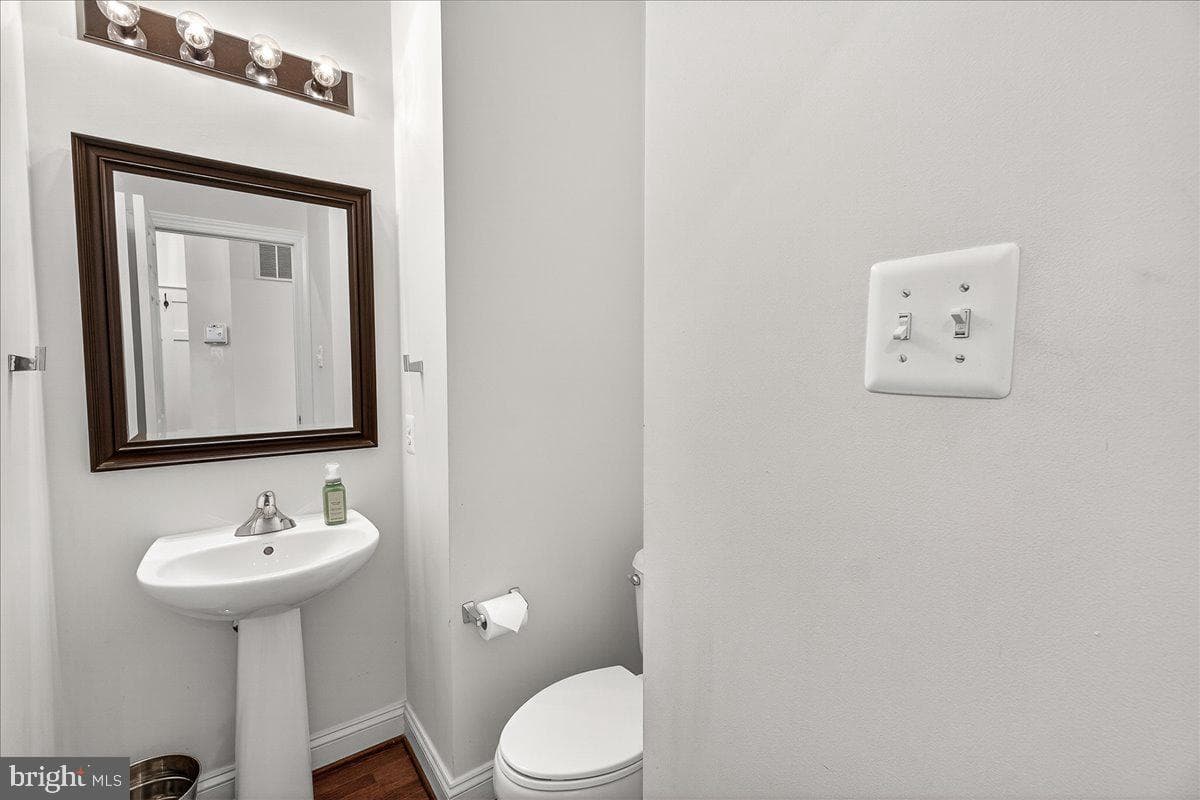 411 William Plummer Street photo 12