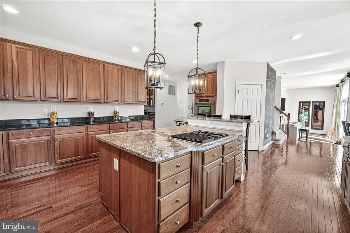 411 William Plummer Street photo 23