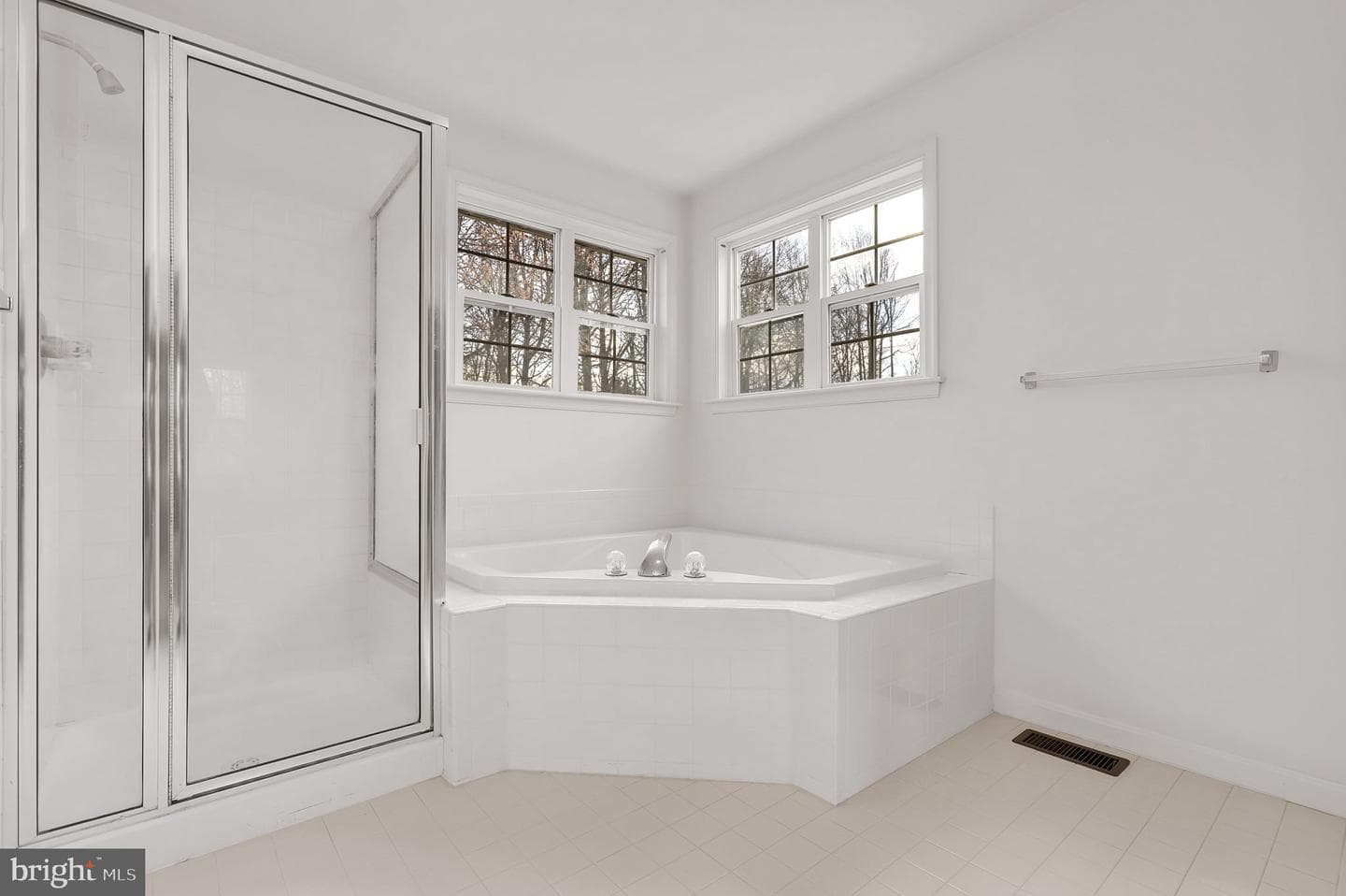 1229 Leafy Hollow photo 37