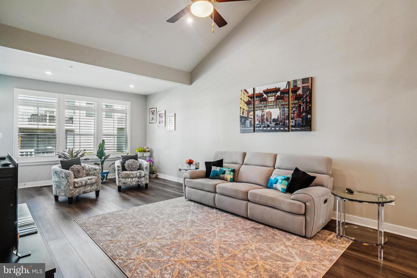 6126 Dock Street photo 6