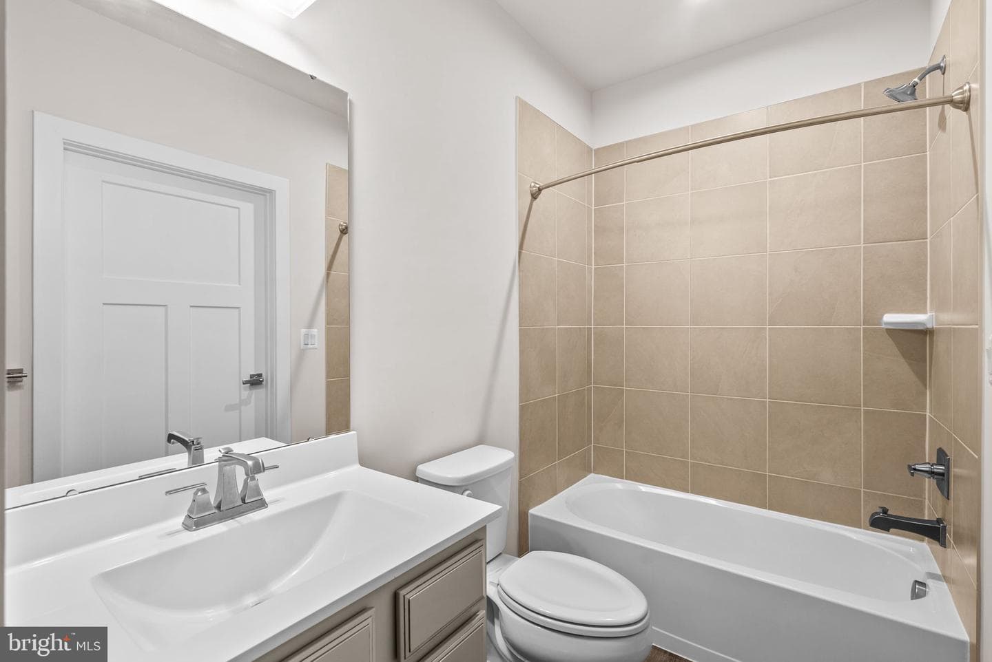 3520 Starlight Street #302 photo 26