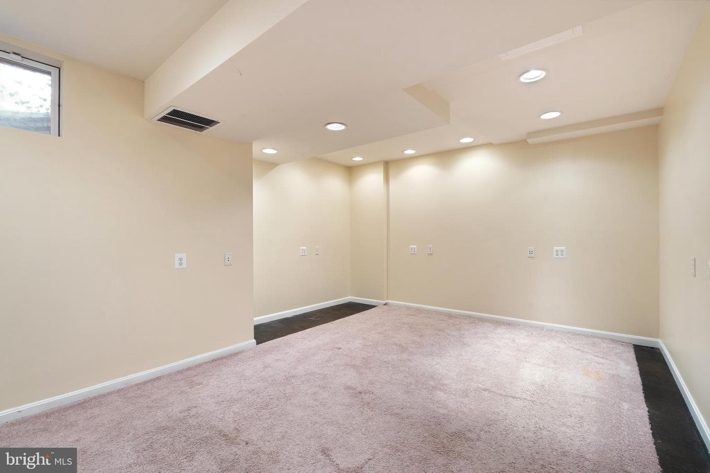 801 Dunbrooke Court photo 31