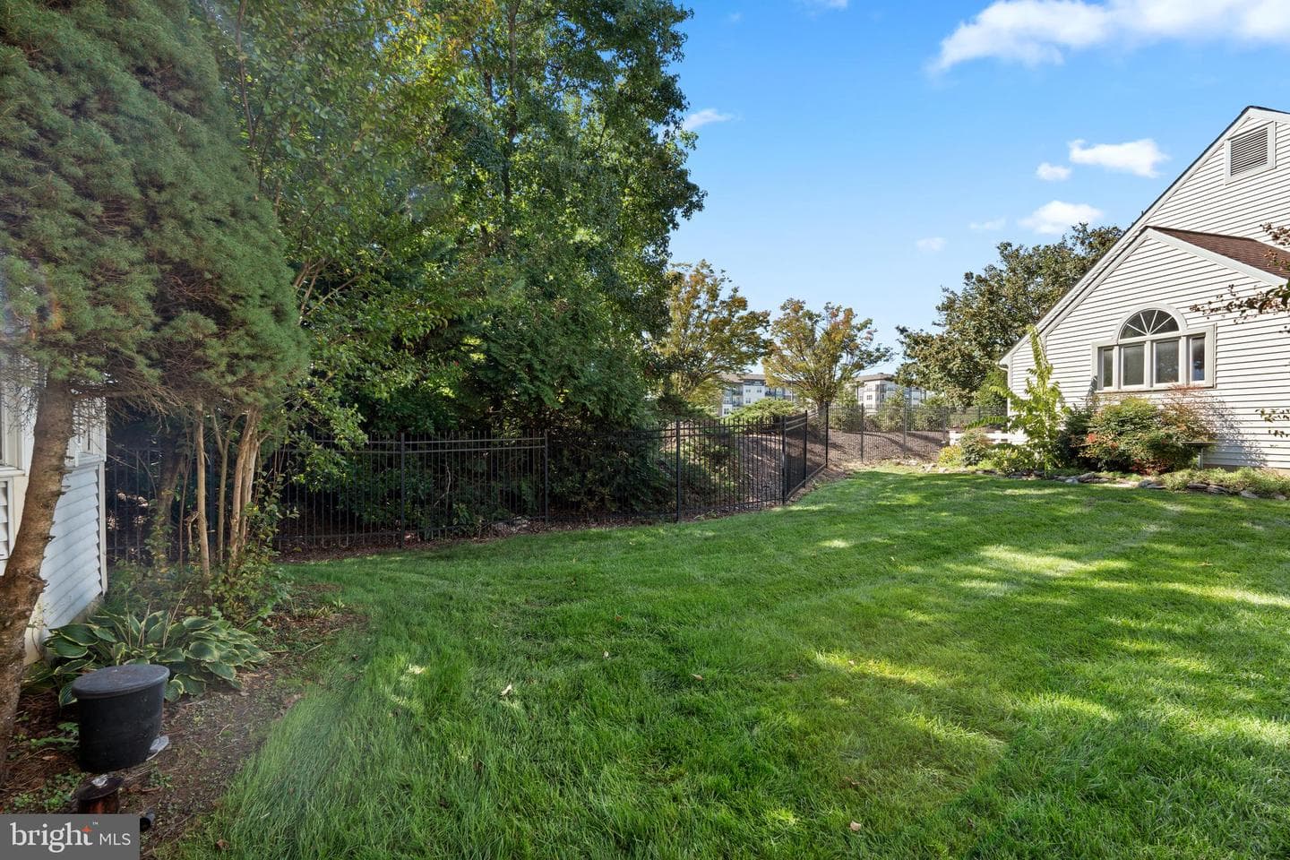 801 Dunbrooke Court photo 36
