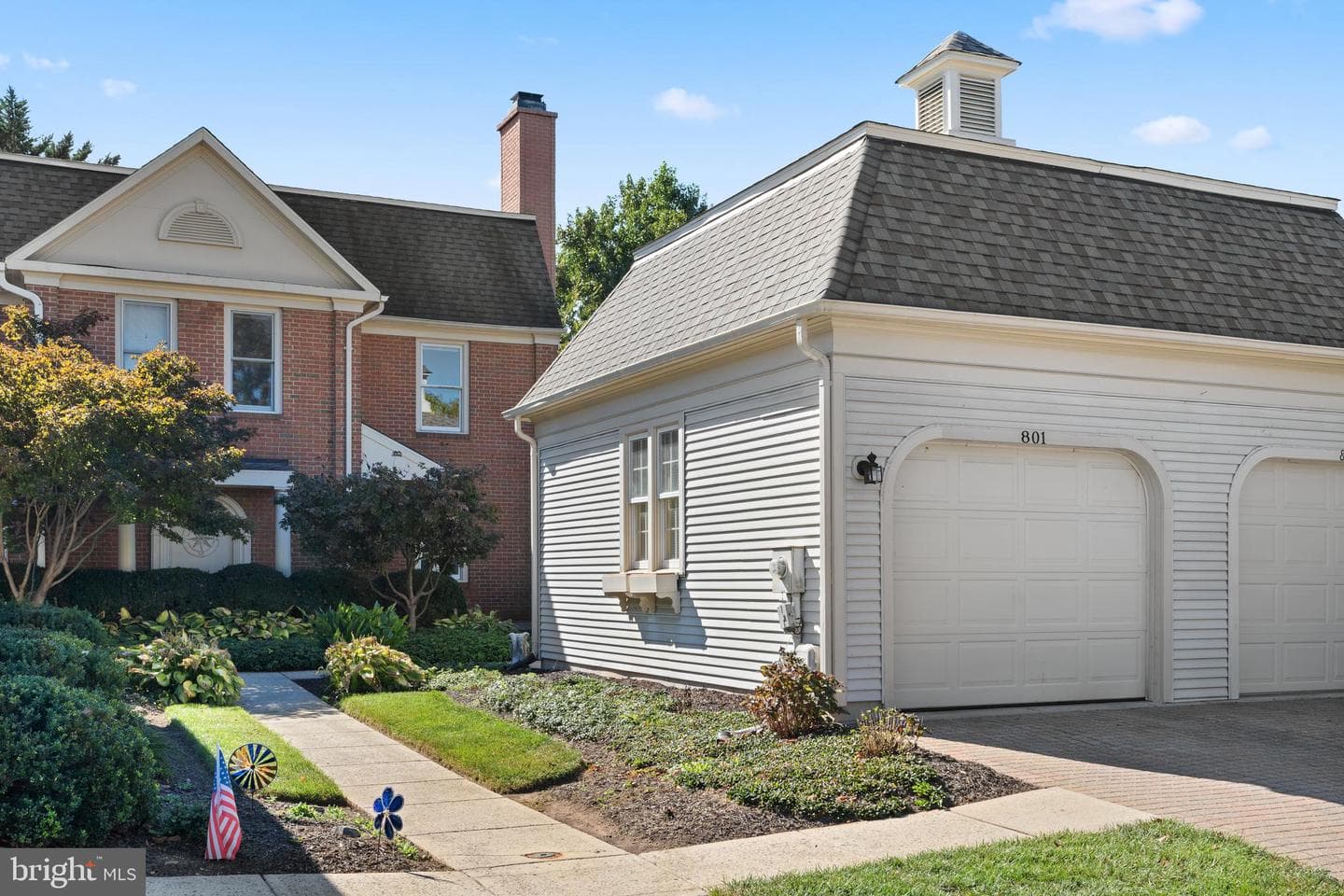 801 Dunbrooke Court photo 38