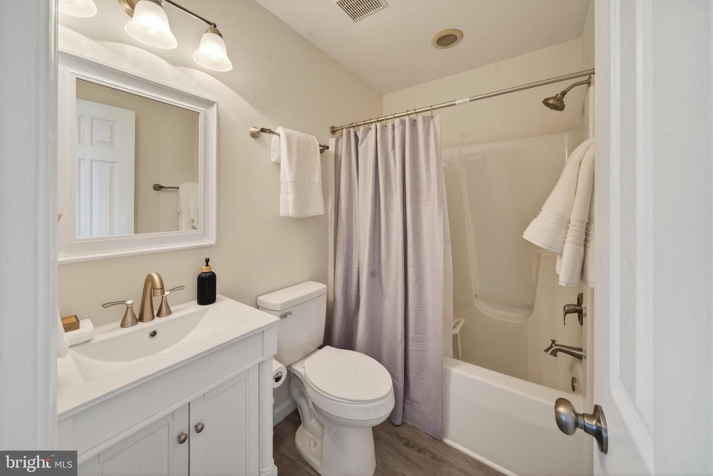 7 Westview Court photo 10