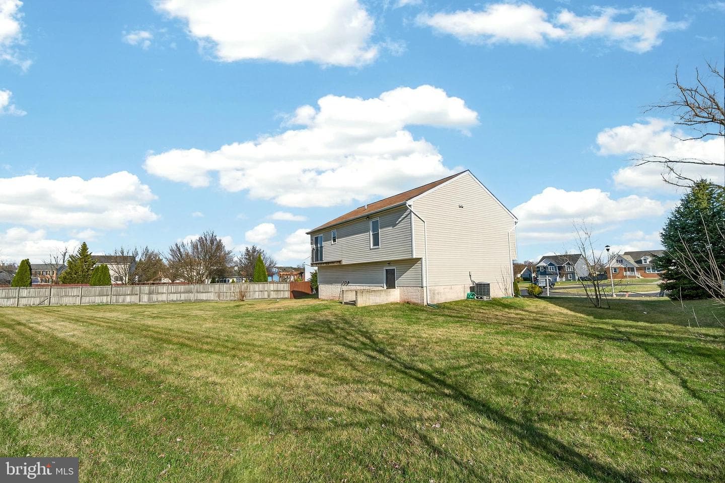 7 Westview Court photo 31