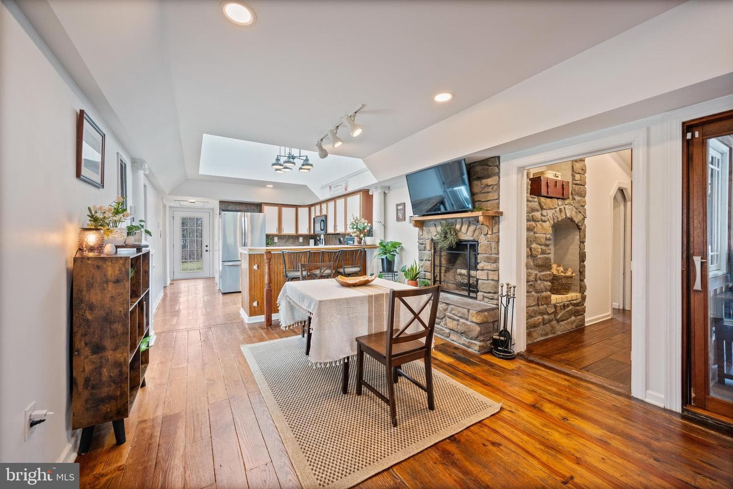 13403 Catoctin Furnace Road photo 2