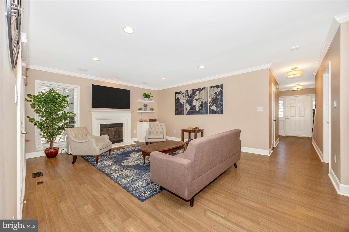6306 Hawkins Court N photo 13