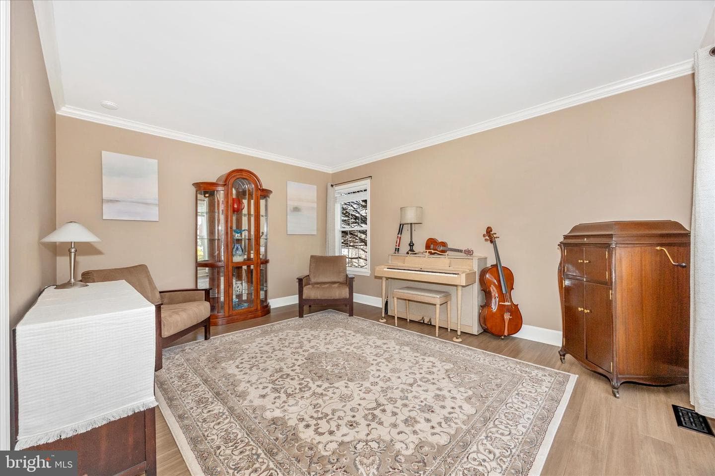 6306 Hawkins Court N photo 5