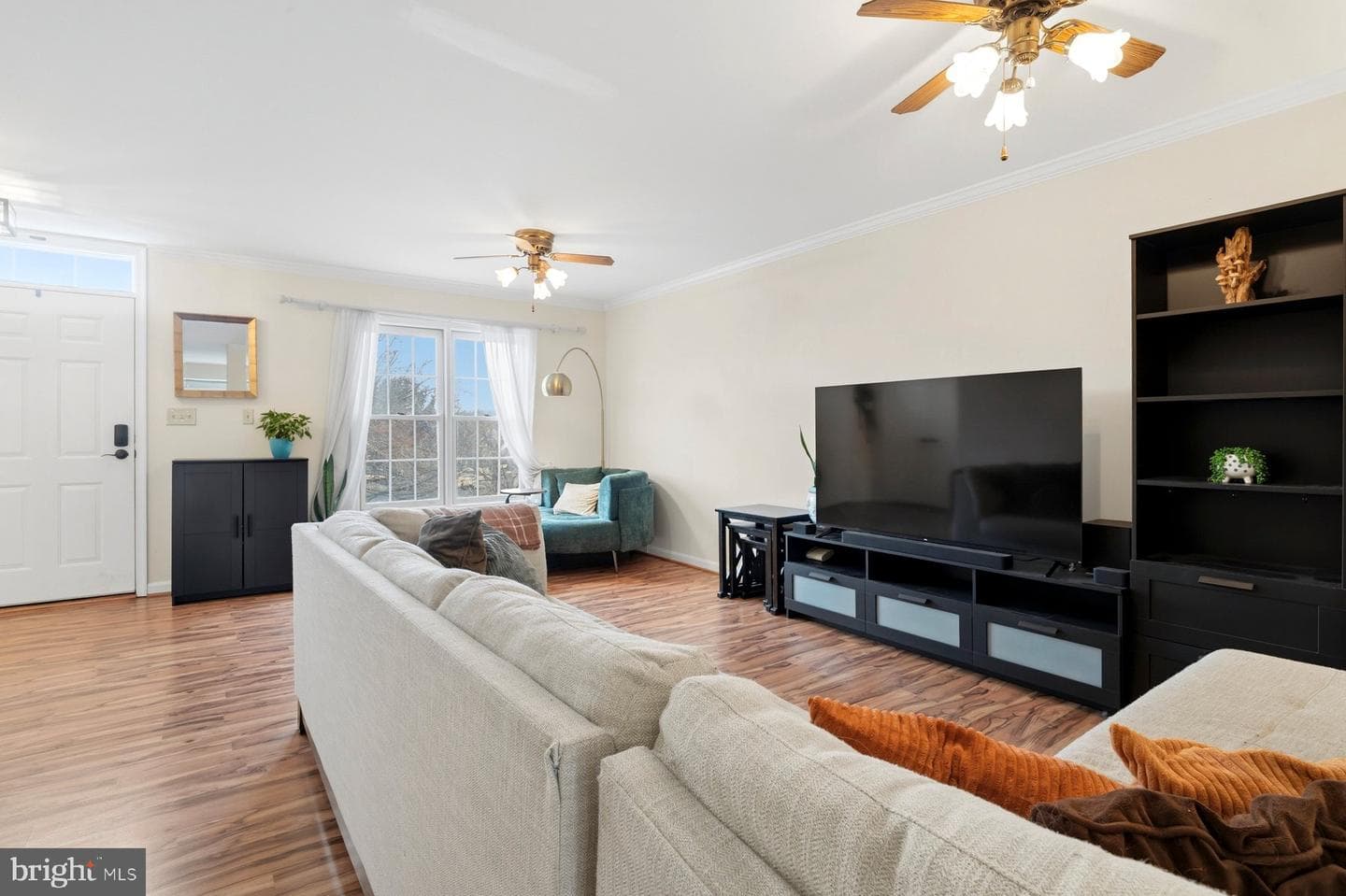 6657 Harbor Light Way photo 8