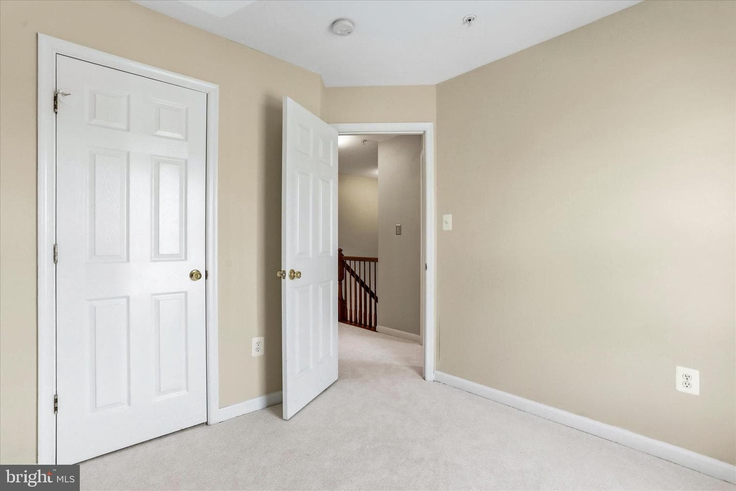 2544 Emerson Drive photo 22