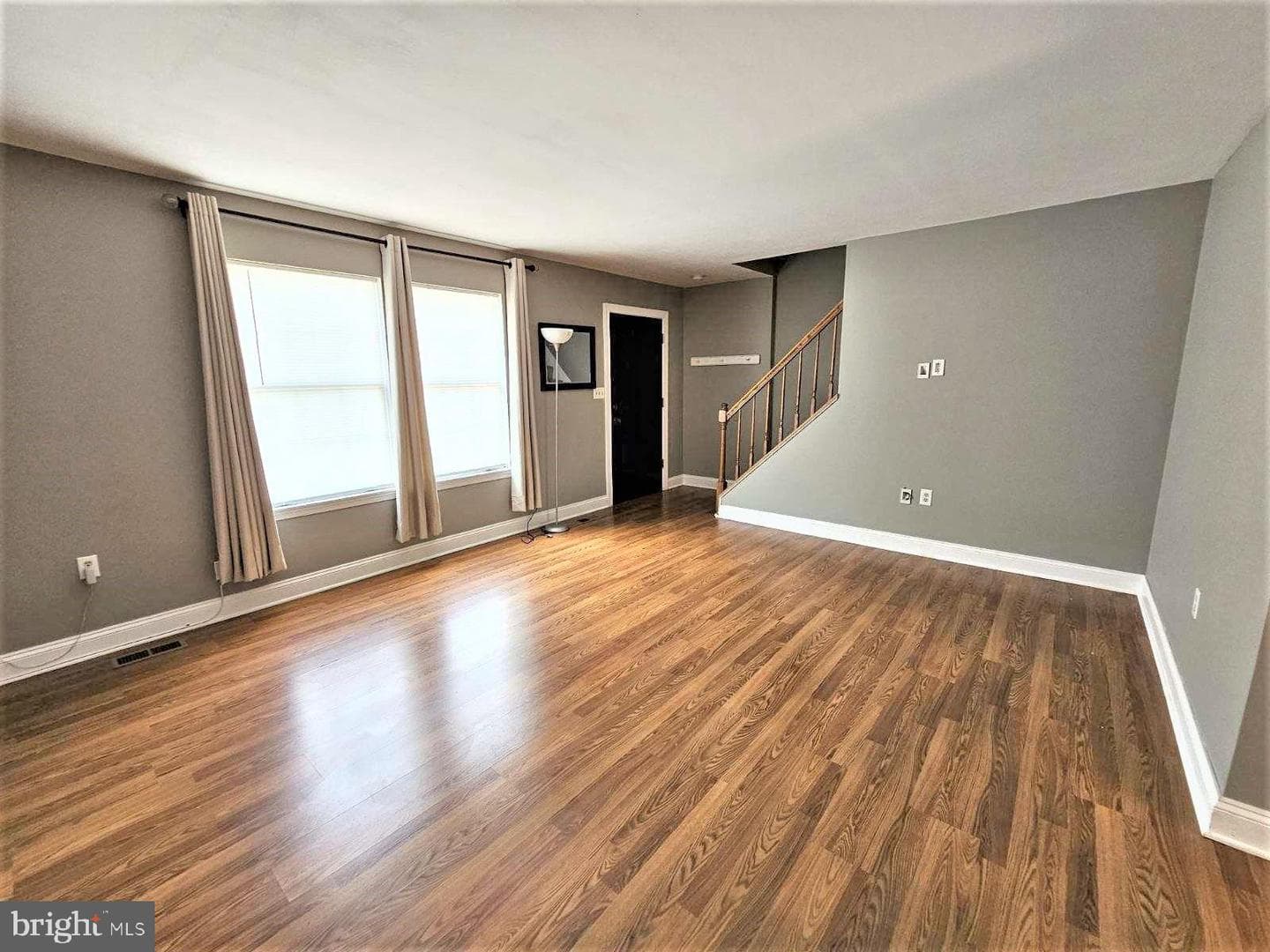 104 S Oak Cliff Court S photo 3