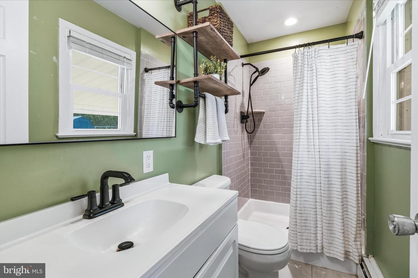 7903 Clover Hill Drive photo 9