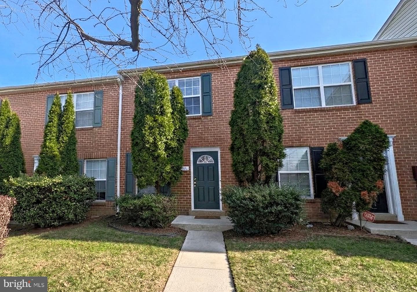 526 Essex Place