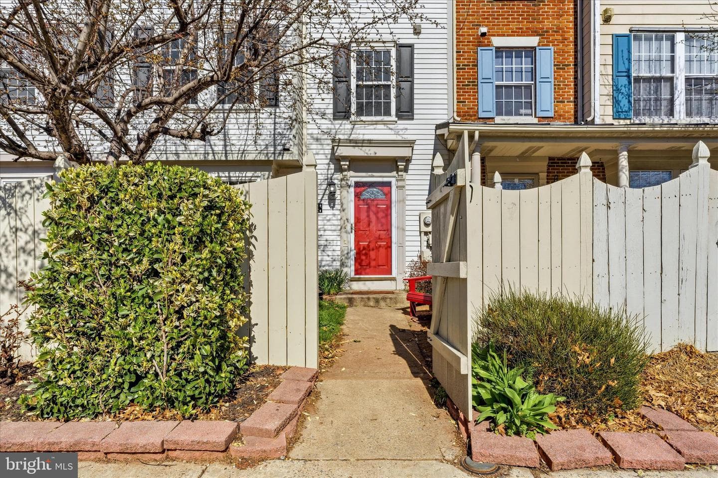 557 Boysenberry Lane photo 2