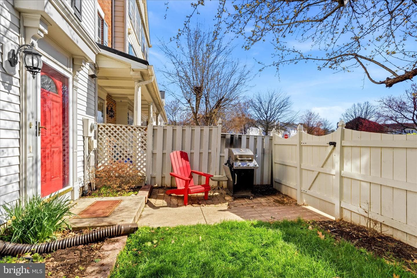 557 Boysenberry Lane photo 4