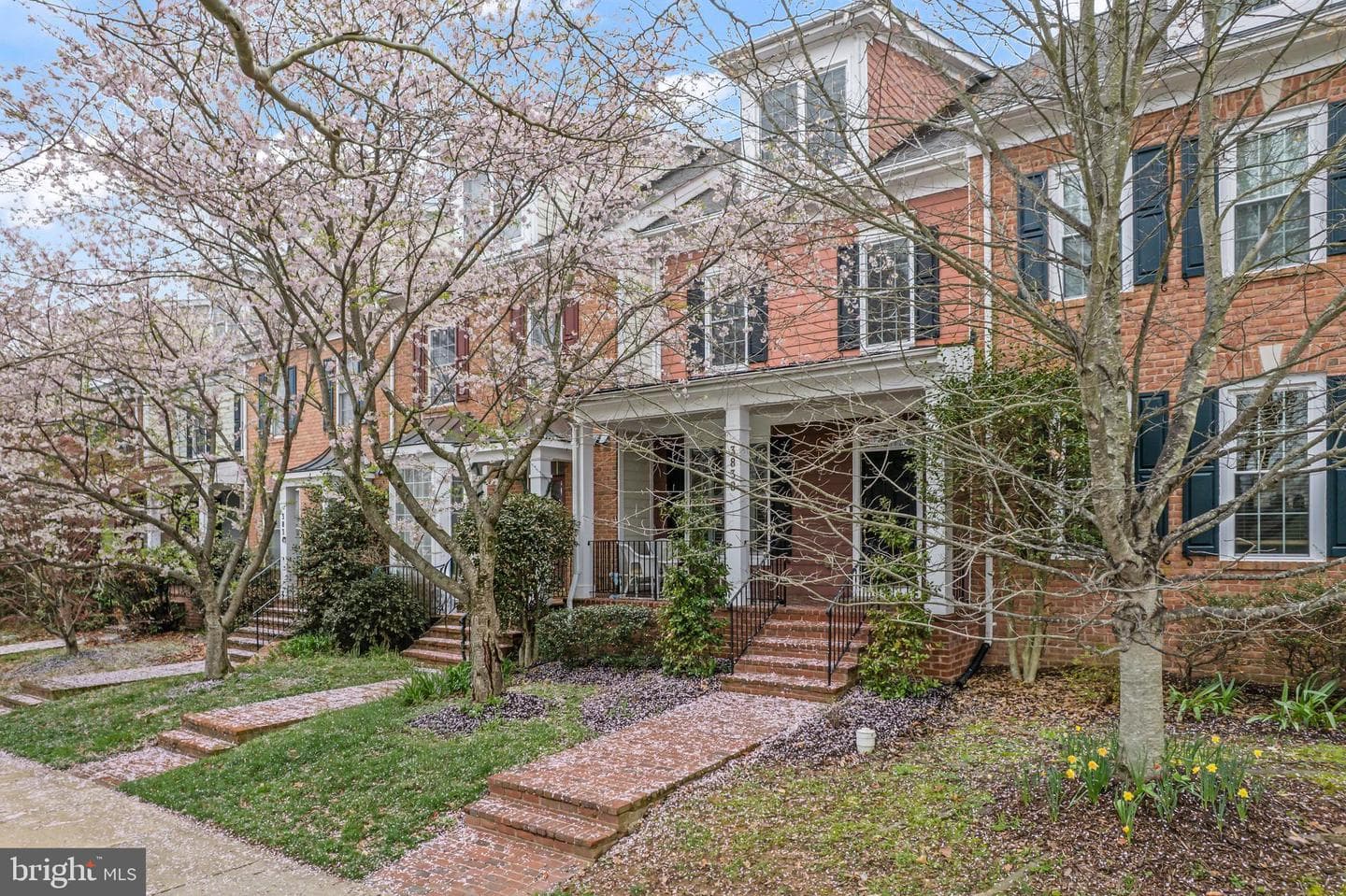 3838 Carriage Hill Drive photo 8