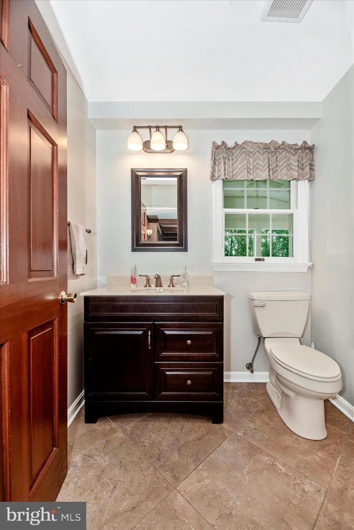8234 Glendale Drive photo 31