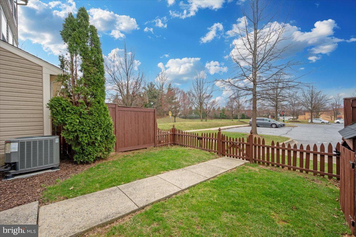 4946 Whitney Terrace photo 29