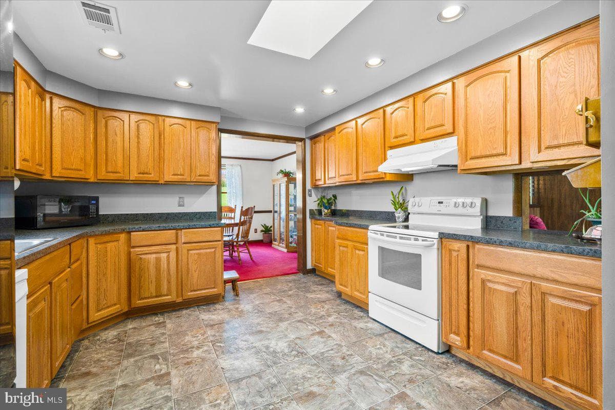 6114 Elaine Drive photo 17