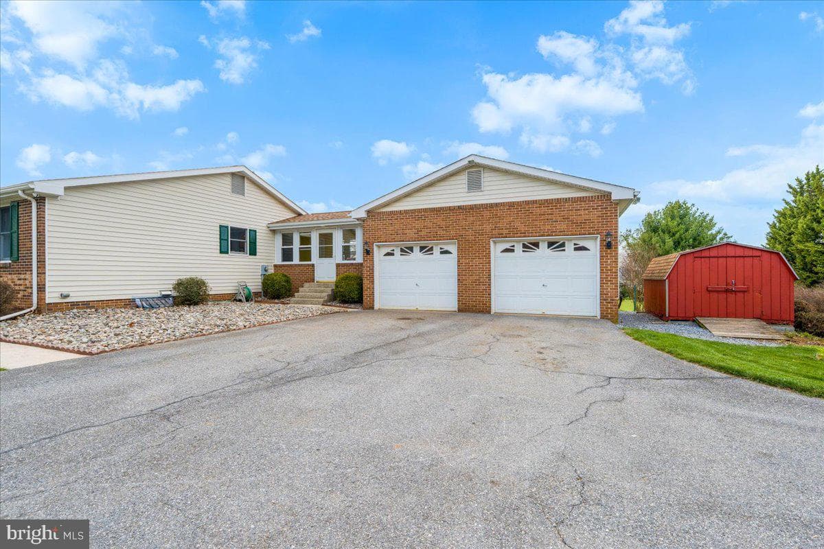 6114 Elaine Drive photo 5