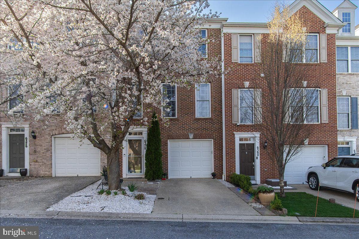 6378 Meandering Woods Court photo 3