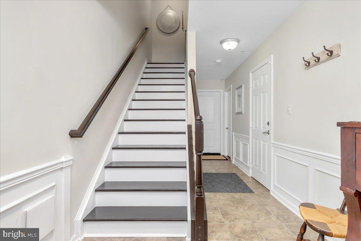 6378 Meandering Woods Court photo 8