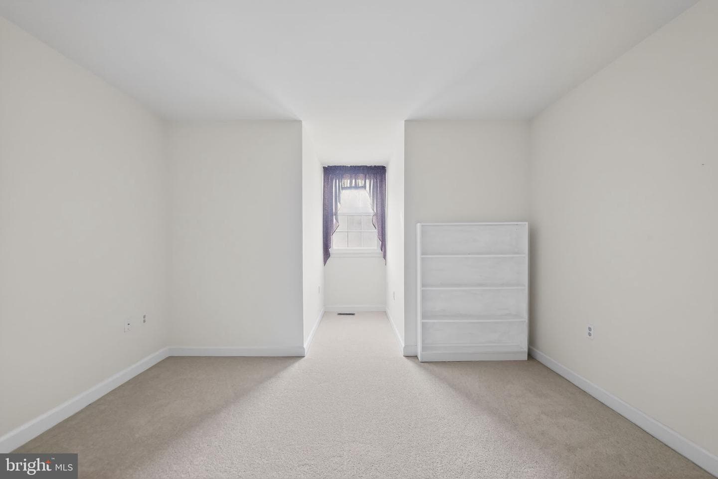 825 Dunbrooke Court photo 28