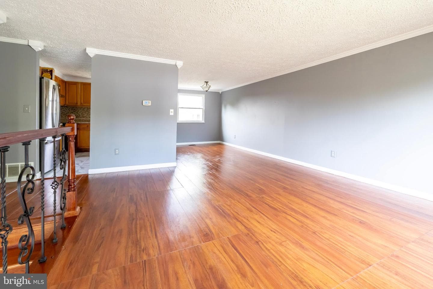 550 Logan Street photo 14