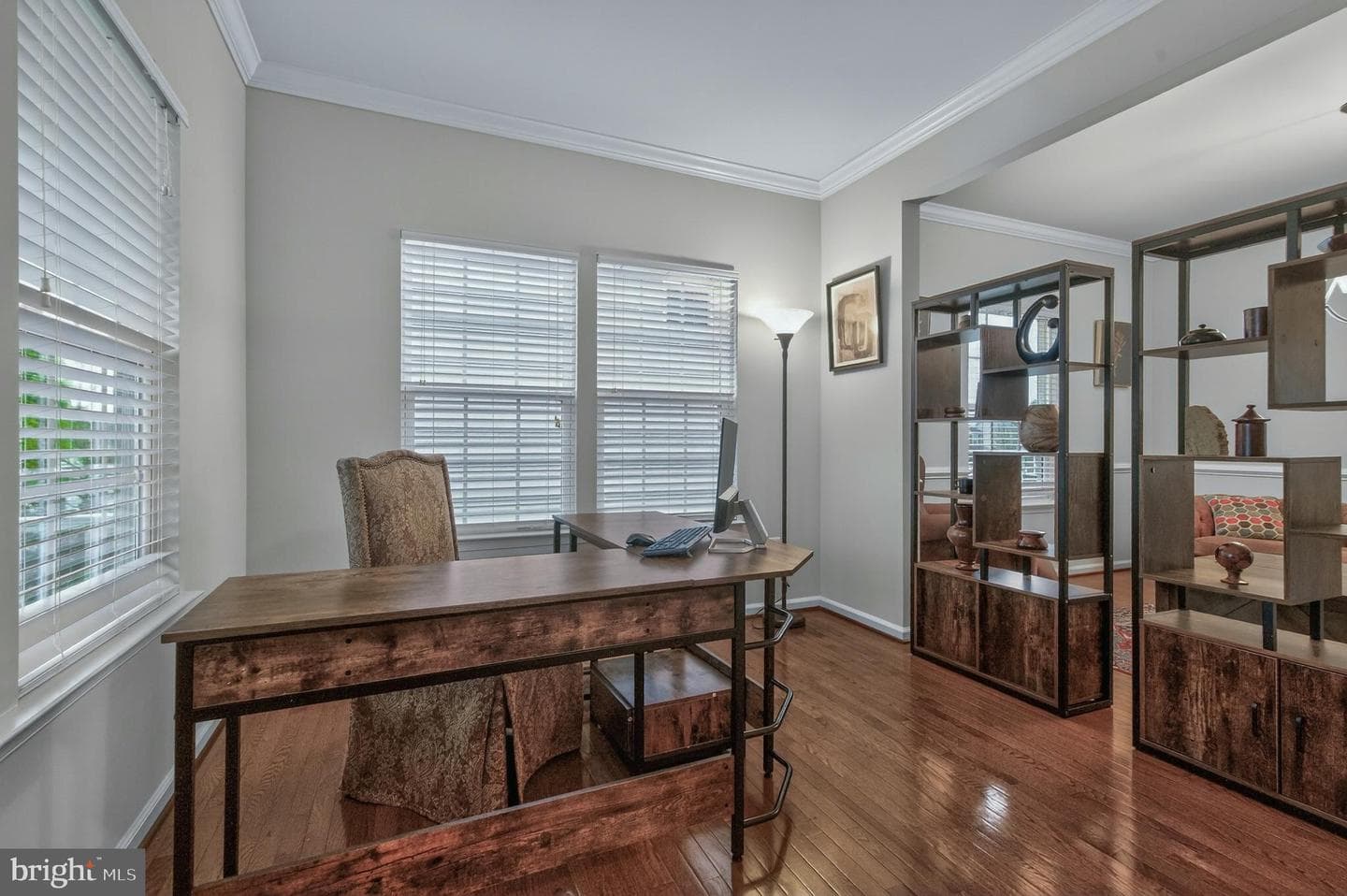 1113 Long Farm Circle photo 4
