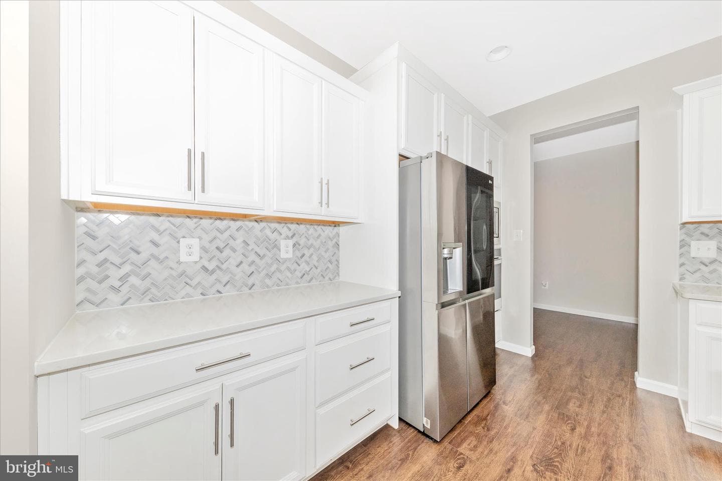 1710 Trotter Street photo 13