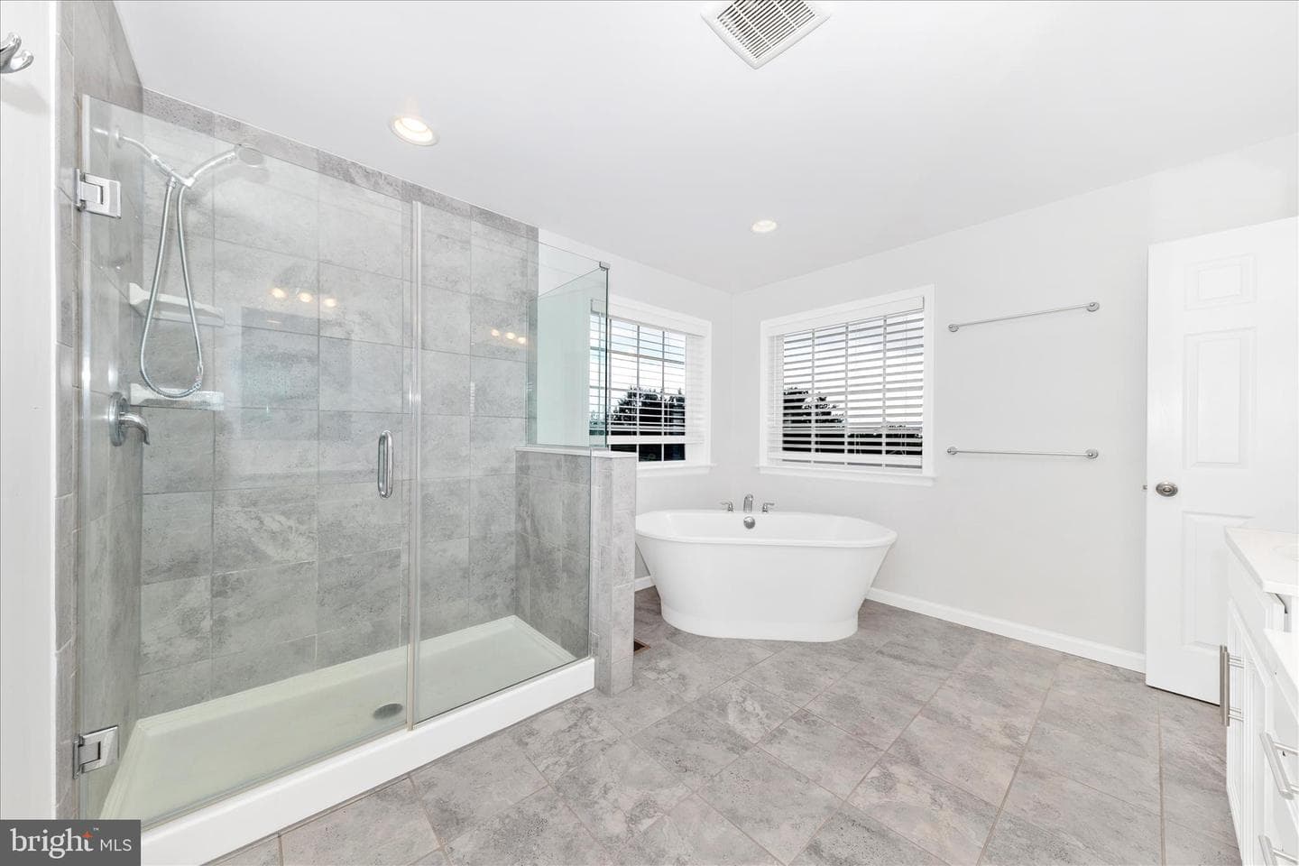 1710 Trotter Street photo 20