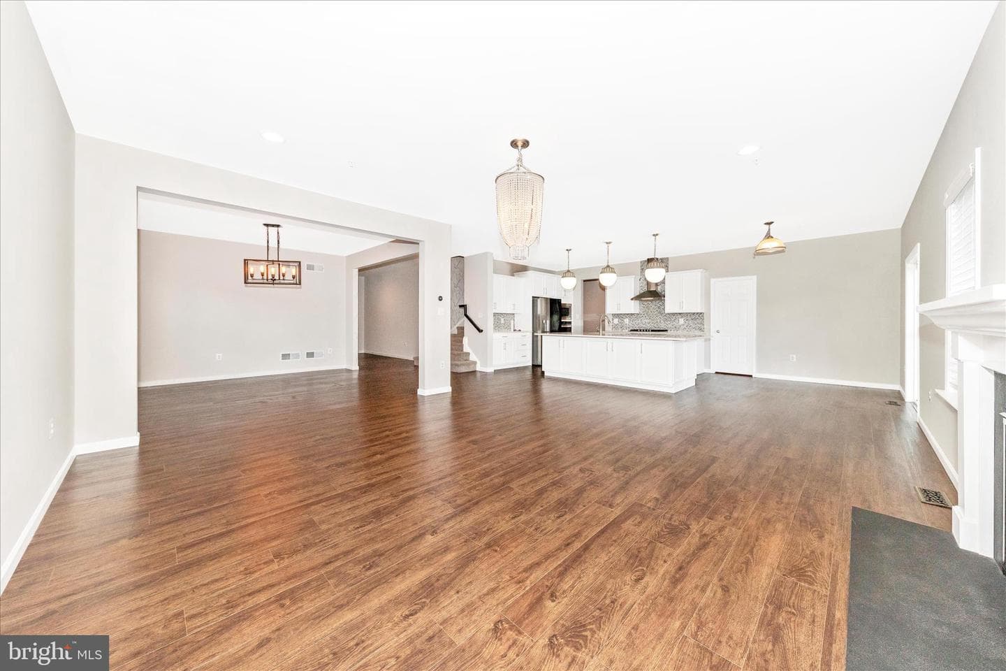 1710 Trotter Street photo 8