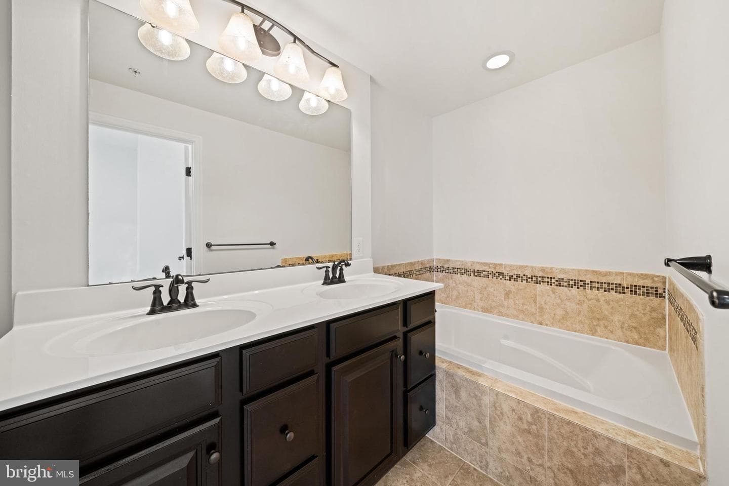 6408 Walcott Lane photo 22