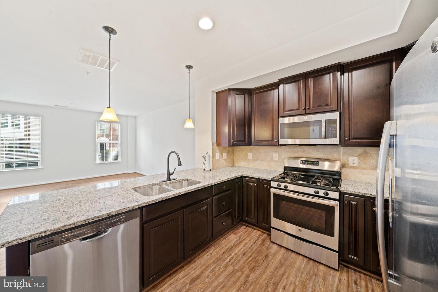 6408 Walcott Lane photo 8