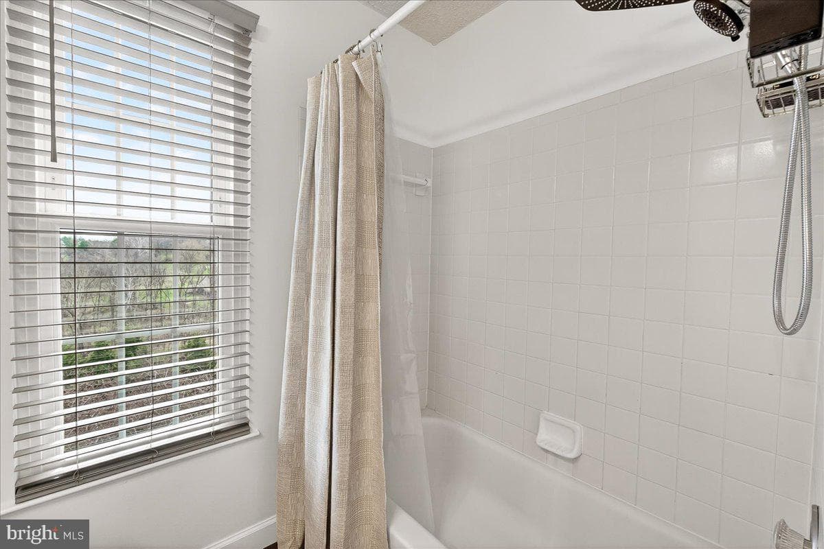 16 Knoll Side Lane photo 36