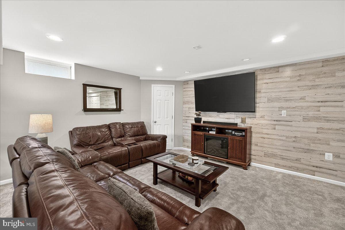 16 Knoll Side Lane photo 41