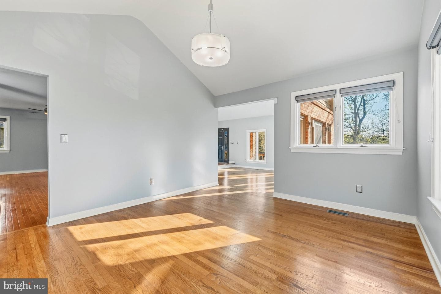 6806 Forest Park Court photo 13